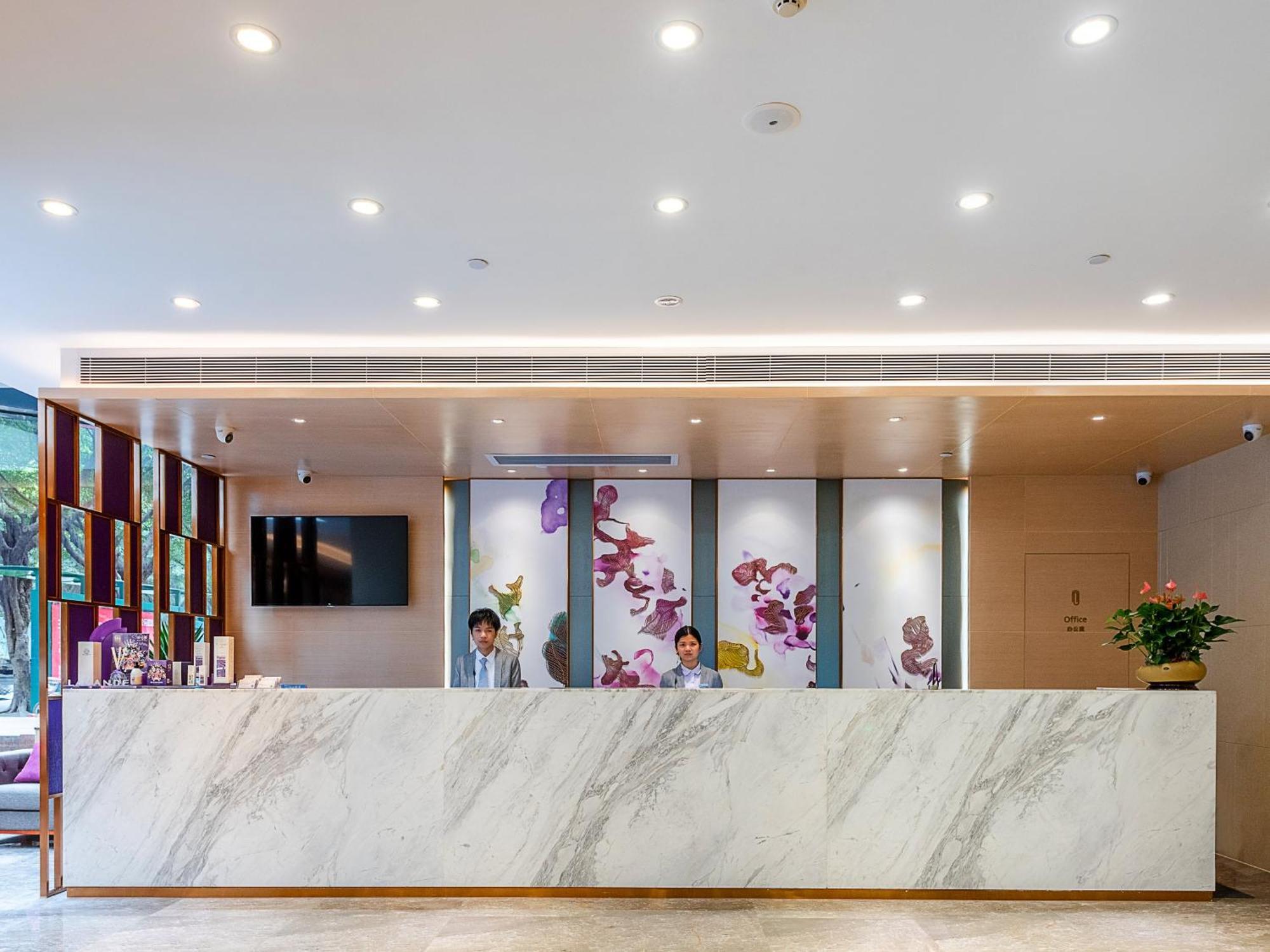 Lavande Hotel Guangzhou Taigucang Shayuan Экстерьер фото